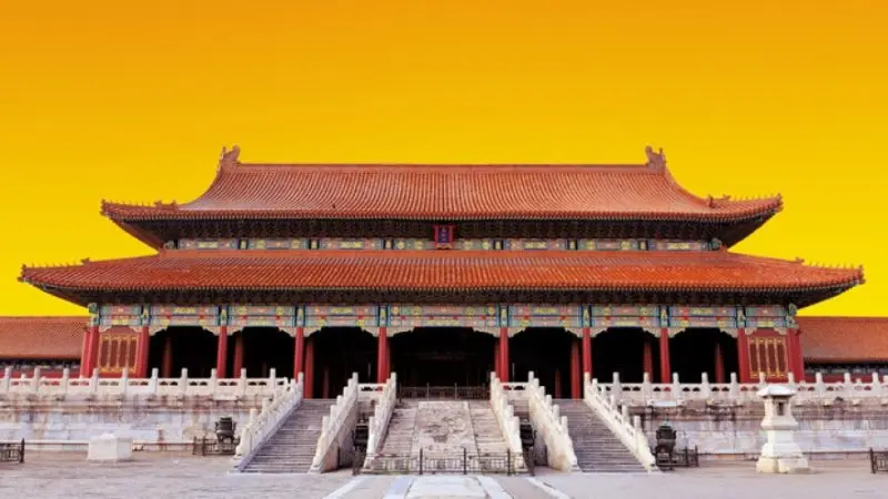 The Forbidden City: Unveiling the Enigmatic Beauty and Rich History of China's Imperial Palace